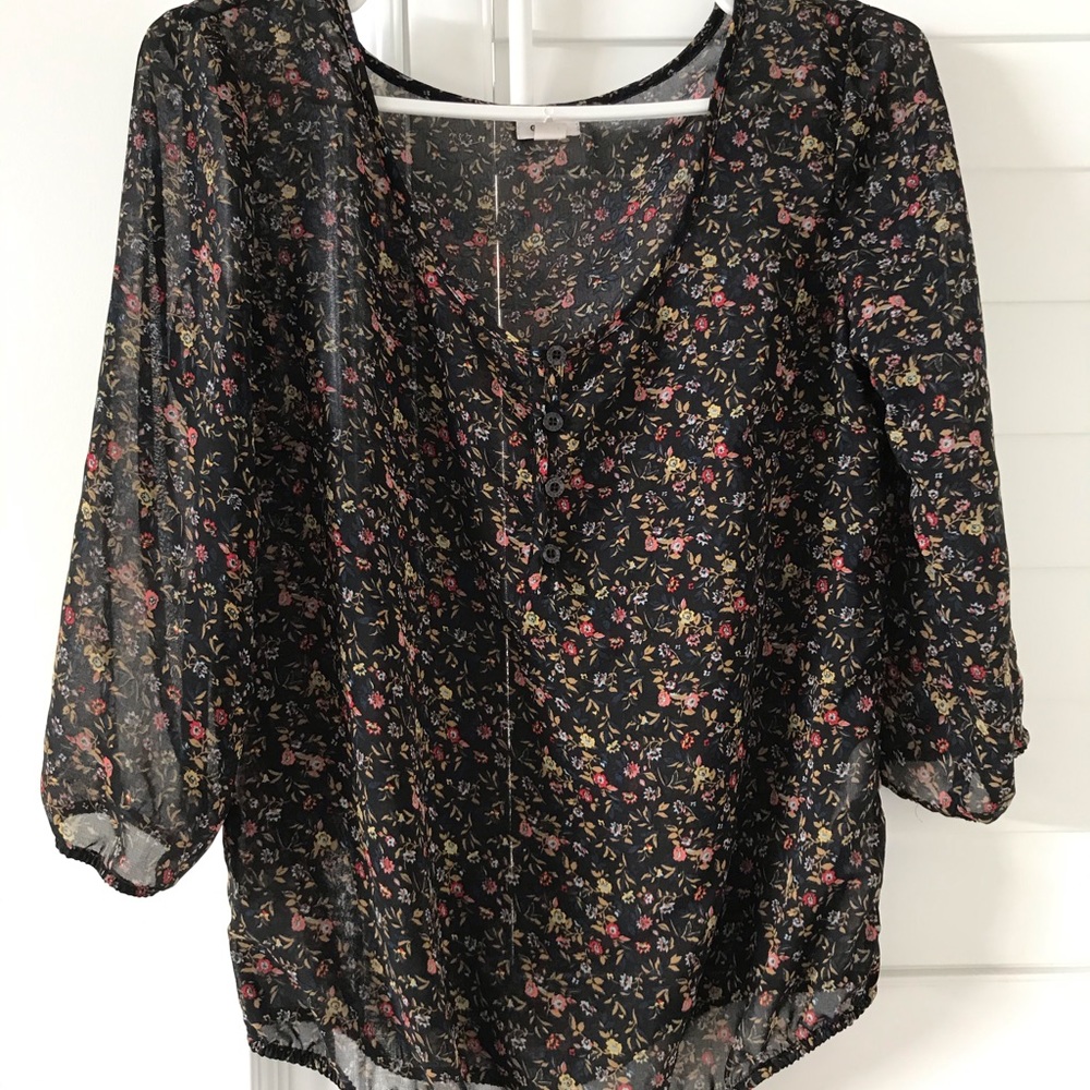 3 for $25 ❤️ - GARAGE Floral Shirt